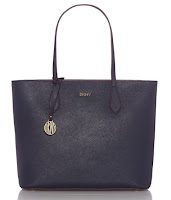 http://www.awin1.com/cread.php?platform=dl&awinmid=3100&awinaffid=32306&clickref=&p=http%3A%2F%2Fwww.houseoffraser.co.uk%2FDKNY%2BSaffiano%2Bnavy%2Btote%2Bbag%2F222603321%2Cdefault%2Cpd.html