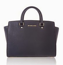 http://www.awin1.com/cread.php?awinaffid=32306&awinmid=3100&p=http%3A%2F%2Fwww.houseoffraser.co.uk%2Fon%2Fdemandware.store%2FSites-hof-Site%2Fdefault%2FSearch-Show%3Fq%3Dmichael%2520michael%2520kors%2520tote%26sz%3D300%26spcl